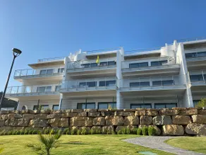 Newly built apartment with panoramic sea views - Image 5