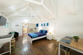 Queen Cabin with Ensuite - Image 4