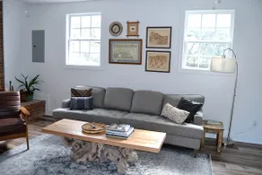 Spacious Modern Farmhouse Close to the Beach - Image 4