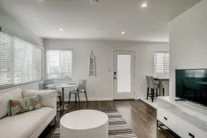 Modern Coronado Coastal Stay | Dog Friendly - Image 3