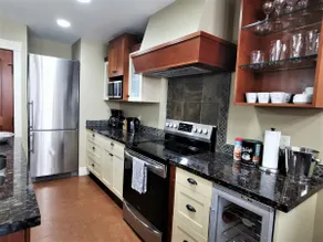 Spacious 1 Bedroom condo at premium Resort and Spa - Image 4
