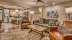 Huge yard w/ hot tub and firepit, dog friendly! - Image 5