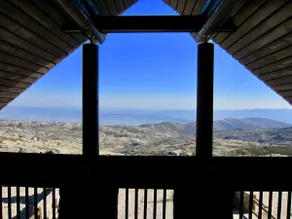 Mountain Chalet - Image 5