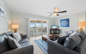 Marina View Townhome with Spectacular Views - Image 3