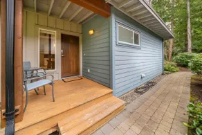 Beachwood House, 5 min to Rathtrevor Beach - Image 4