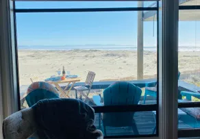 Romantic beach front paradise - Image 3