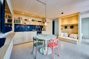 Vacation apartment with deluxe hotel services - Image 2