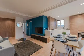 Arty Paris apartment Disneyland - Image 2