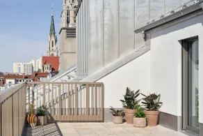 Terrace Suite – Panoramic View at Schwan Locke - Image 2