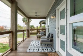 Wedgewood on the Bay • Waterfront Retreat - Image 4