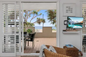 Portofino 1 - Beachfront Apartment Noosa Heads - Image 4