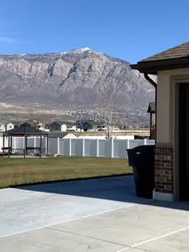 Enjoy SPACIOUS Retreat w/theatre/+privacy - Image 3