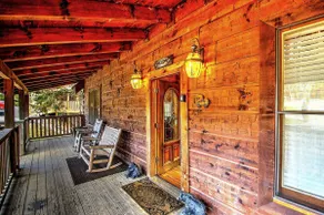 Beautiful Cabin! 5BR/3BA, Sleeps 16, Mile from Parkway, WIFI, Hot Tub, Game room - Image 5