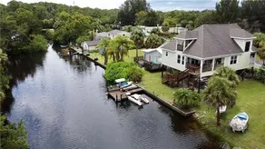 4BR Private Dock, Warm Spring Canal, Kayaks, Canoe - Image 3