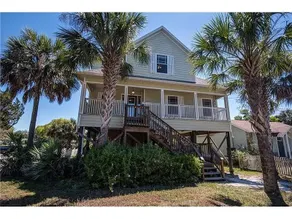 4BR Private Dock, Warm Spring Canal, Kayaks, Canoe - Image 2