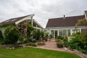 Fantastic house right by the water. - Image 4