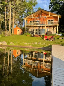 The Ice House - An UPscale U.P. lake home - Image 3