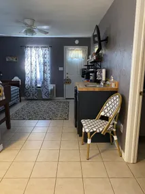The Stockard Stay a While - Image 4