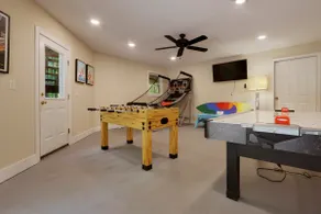 Game Room~Grill~Walk to Most Amenities - Image 3