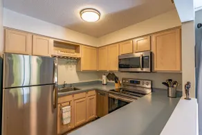 Renovated 2BR2BA on Pinehurst #3 - Image 5