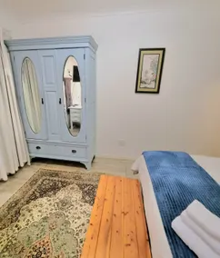 Carlton cottage-SOLAR is available for devices - Image 2