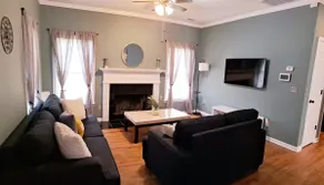 Cozy Pittsburg Atlanta Bungalow - Image 4