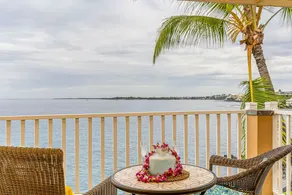 Seaside Chic OceanFront @ Kona's Sea Village - Image 2