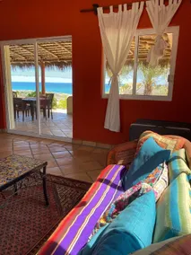 Charming Beach Bungalow with Ocean View, Starlink and AC! - Image 5