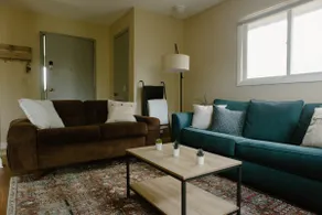 Vermont Street Stay in a 3 Bedroom Condo - Image 3