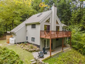 Cozy Eastman Cabin - Image 3
