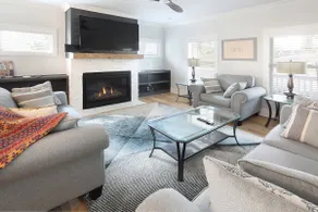 Luxury WestEnd Home-Smart TVs in bdrms-13mins dwntw - Image 2