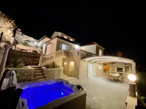Villa FJERA - sea view, 2 hot tubs, BBQ... - Image 3