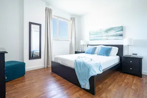 10 min to MIA Modern 1BR w/Parking Washer/Dryer - Image 2