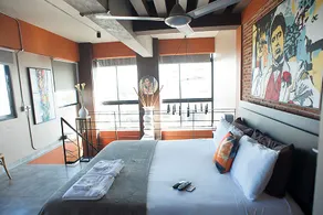 ARTISTIC LOFT:City Center*Attractions* Metro*CIPLA - Image 3
