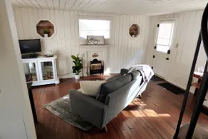 Romantic Tiny Cabin- With Lake View - Image 2