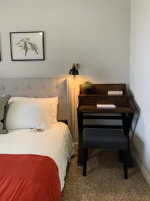 Newly Furnished 1BR Unit w/ Hermann Park View - Image 5