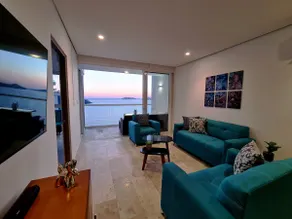 Charming apartment right on the beach with super views - Image 3