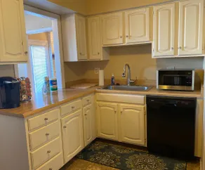✪ Ed's Englewood well furnished home ✪ - Image 5