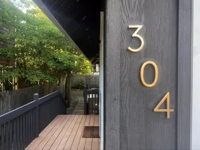 Cozy, modern A-frame, steps to the beach - Image 4