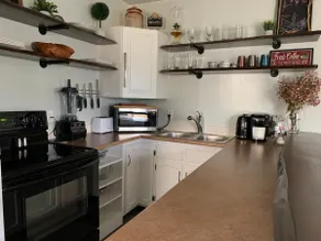 Live Edge Suite - Image 3