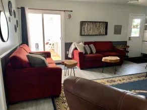 Live Edge Suite - Image 5