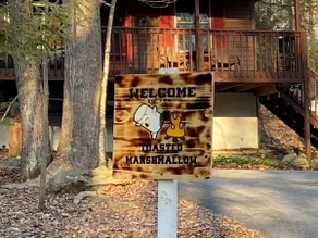 The Toasted Marshmallow - Cabin near the Lake - Image 2