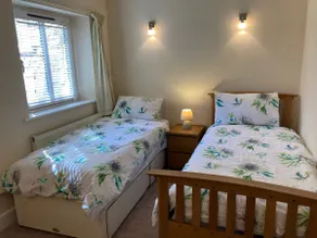 1 Coach House Mews - Matlock Bath - Image 4
