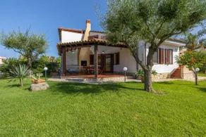 Garden Villa near the beach - Image 2