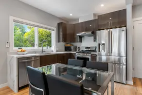 1BR 1BA Exclusive Private Use of 2BR 2 BA home - Image 4