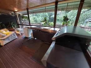 Dog Friendly King Room Rainforest Retreat - Image 4