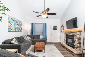 Elegant Cades Cove Condo with Community Pool - Image 2