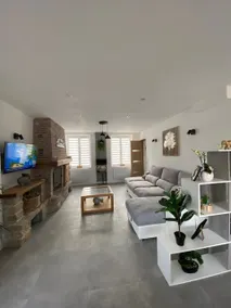 Renovated house with lots of charm. - Image 4