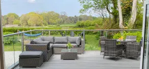 Luxury retreat with hot tub & wood burner - Mylor - Image 4
