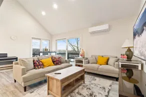 Modern Living on Camelback Resort Ski-in ski-out - Image 2